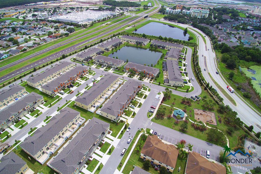 كيسيمي Four Bedrooms Townhome 5119 المظهر الخارجي الصورة