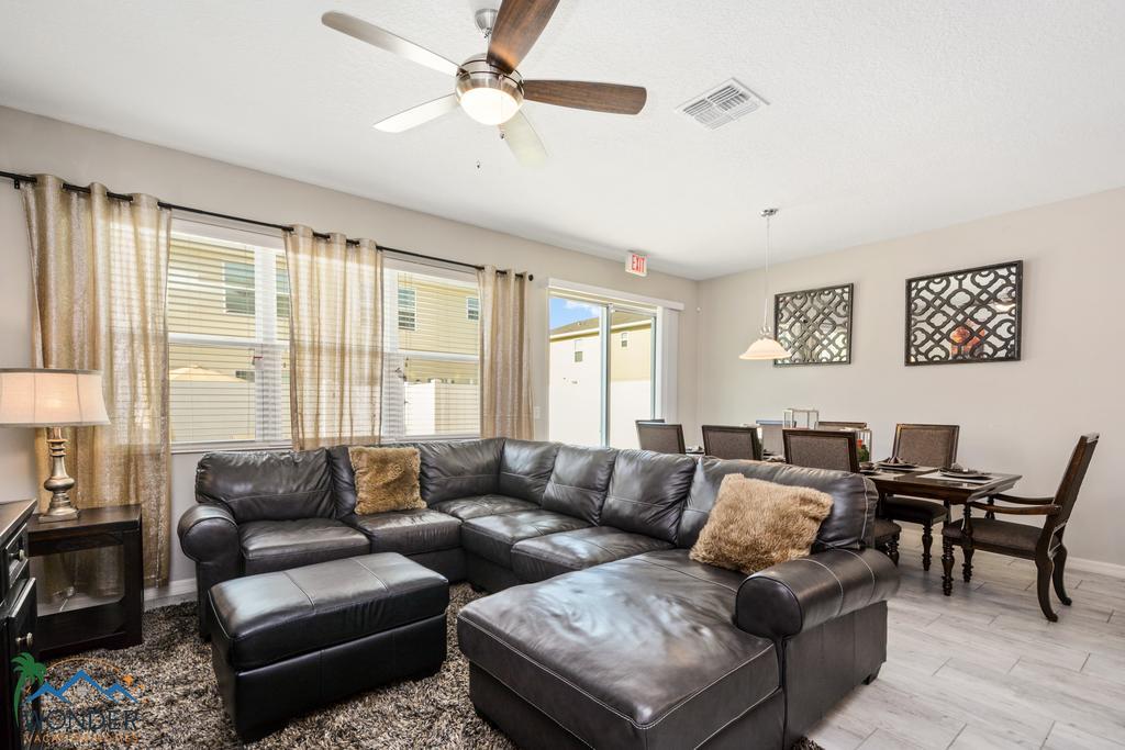كيسيمي Four Bedrooms Townhome 5119 المظهر الخارجي الصورة